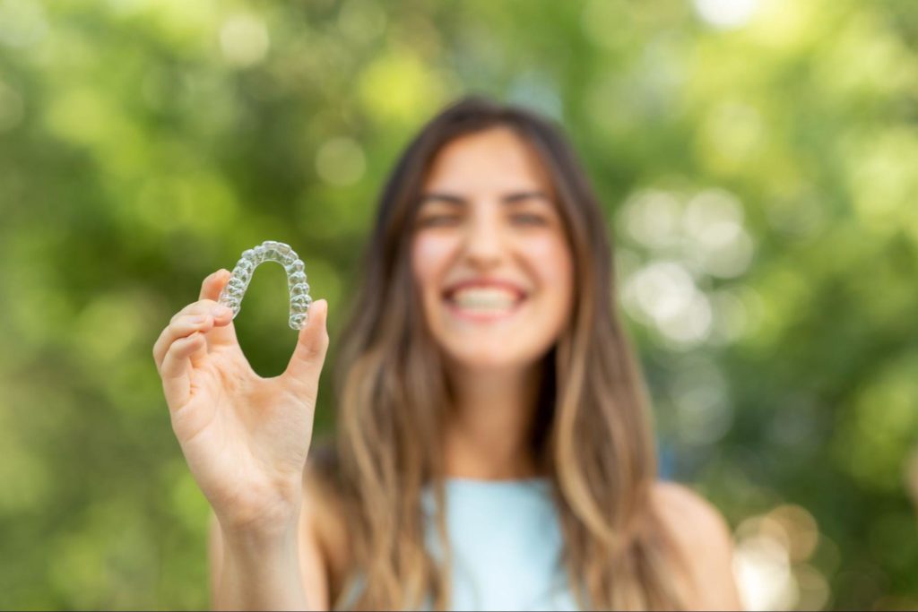 5 Keys to a Beautiful Smile With Aligners